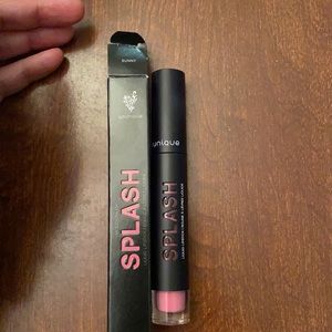 Younique Splash lipstick in the color Sunny